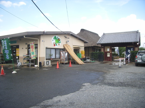 06082004.jpg