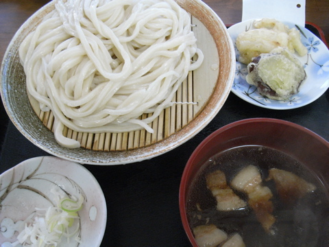 08112002.jpg