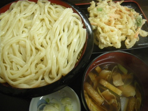 13022202.jpg