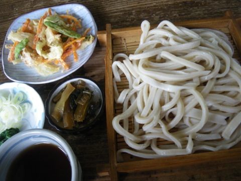 13052202.jpg