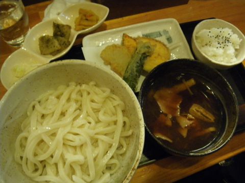 14021302.jpg
