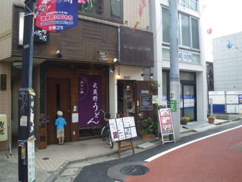 14042003.jpg